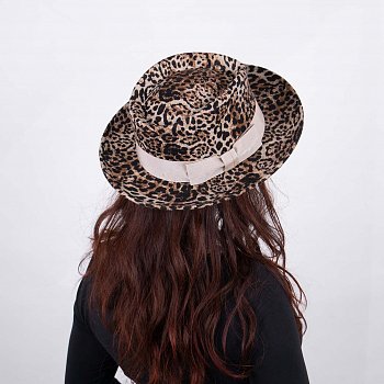 Dámský klobouk s leopardím vzorem 21932